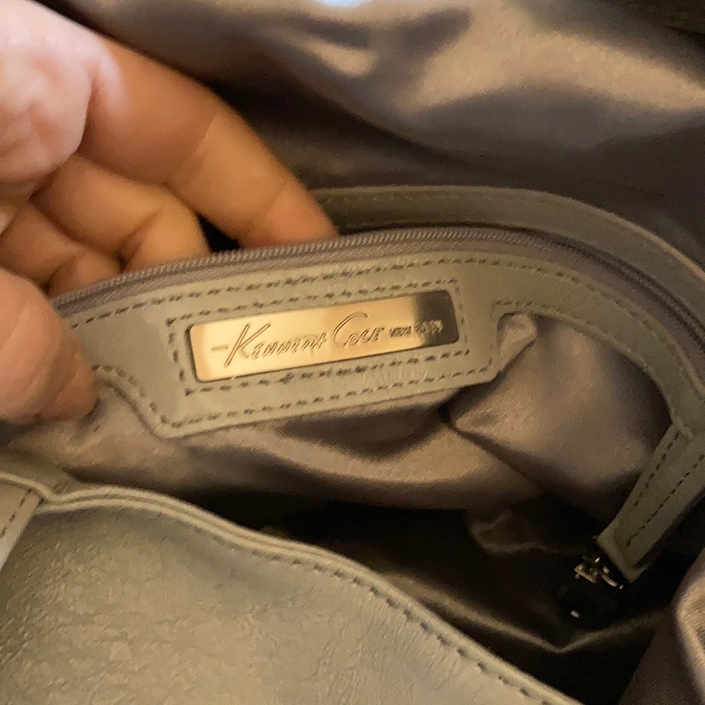 Grey Patent Leather bag - Picture 6 of 10